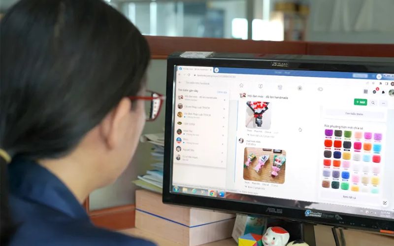 mua hàng trong hội nhóm Fb