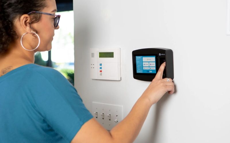 Lấy và đăng ký vân tay trên máy chấm công